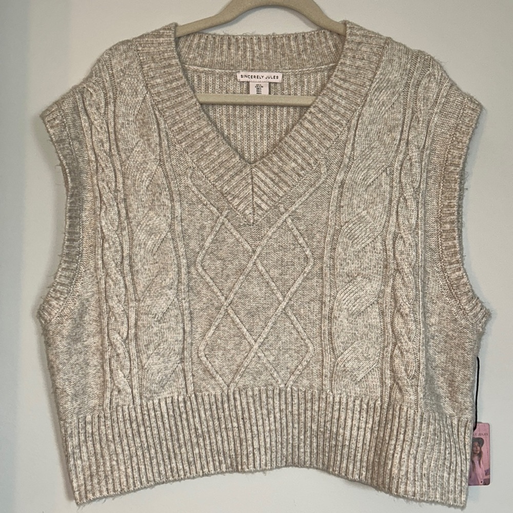NWT Sincerely Jules Gorgeous Vest Size Large​​